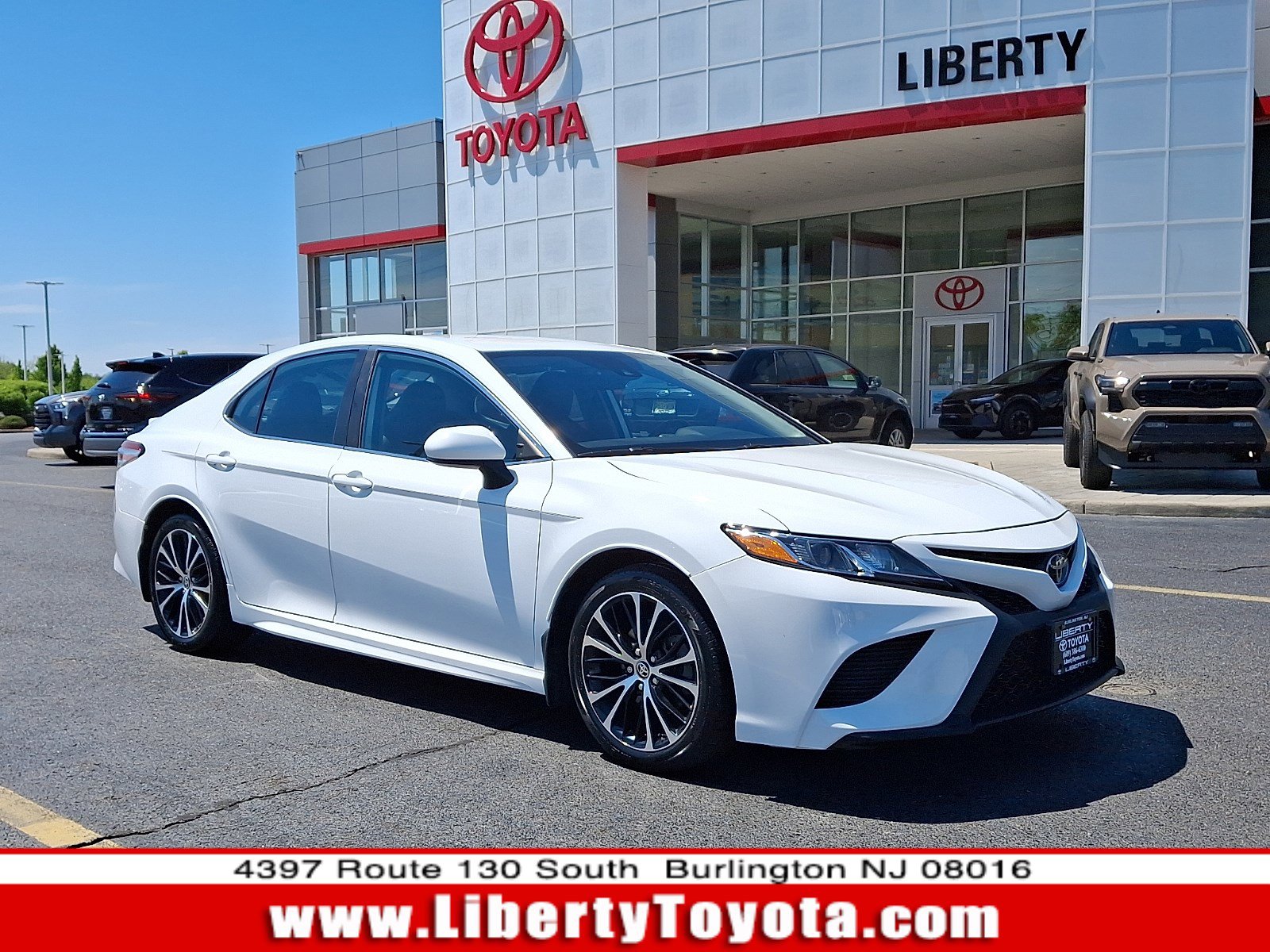 2020 Toyota Camry SE