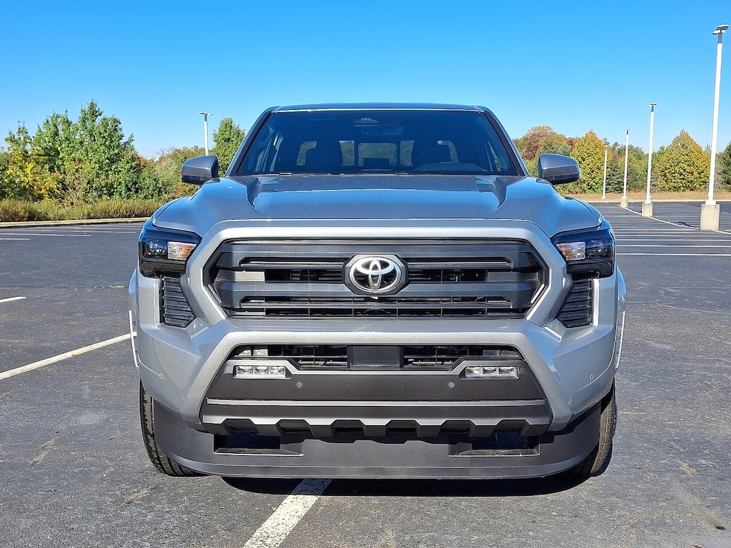 New 2025 Toyota Tacoma SR5 4X4 DOUBLE CAB