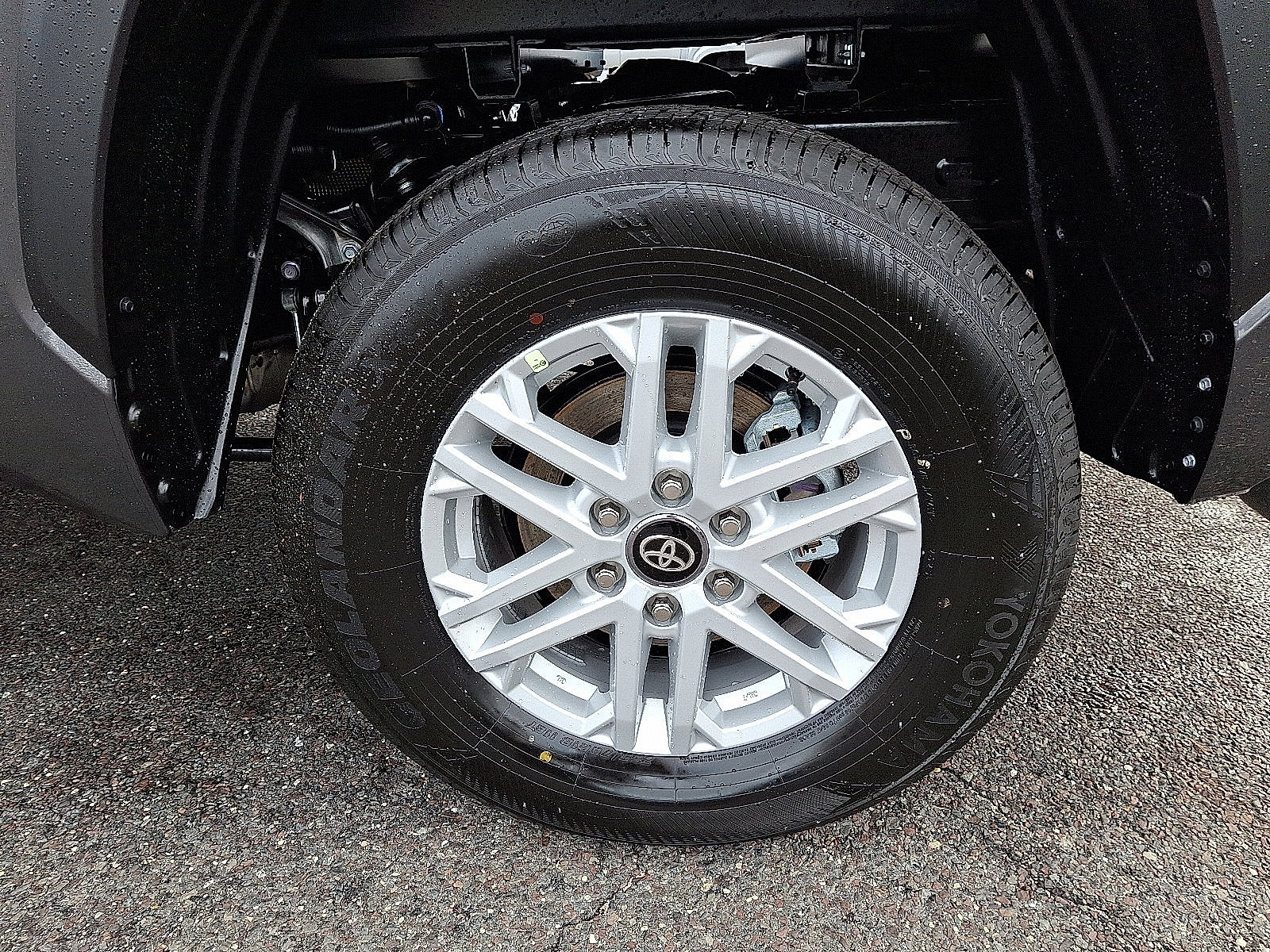 2026 Toyota Tundra SR5 - Photo 6