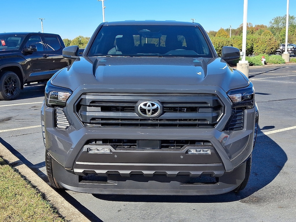 New 2025 Toyota Tacoma SR5 4X4 DOUBLE CAB