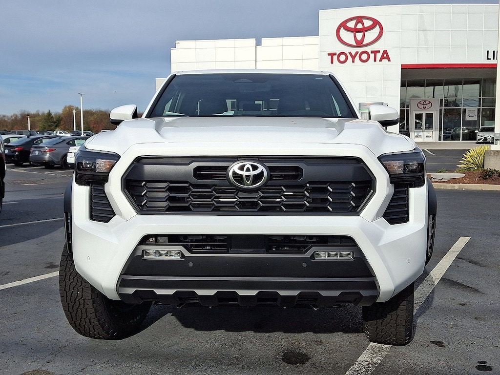 New 2025 Toyota Tacoma TRD Off-Road 4X4 DOUBLE CAB