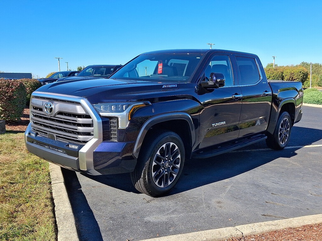 New 2025 Toyota Tundra i-FORCE MAX Limited LIMITED CREWMAX 5.5