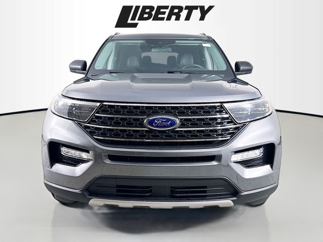 2022 Ford Explorer XLT photo 2