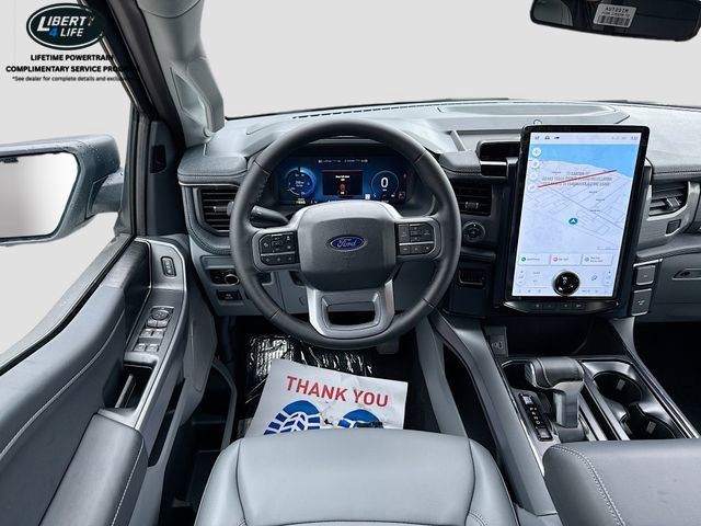 2025 Ford F-150 Lightning Flash - Photo 23