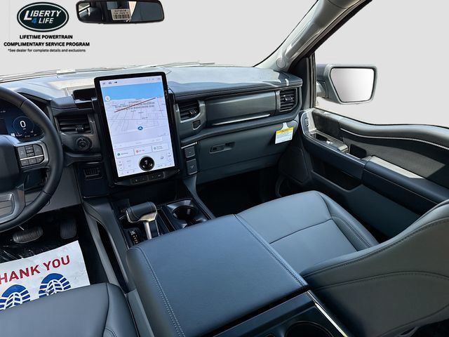 2025 Ford F-150 Lightning Flash - Photo 24