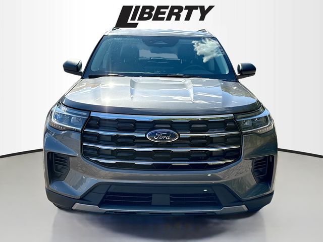 2026 Ford Explorer photo 2
