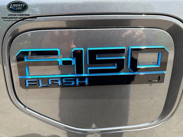 2025 Ford F-150 Lightning Flash - Photo 34