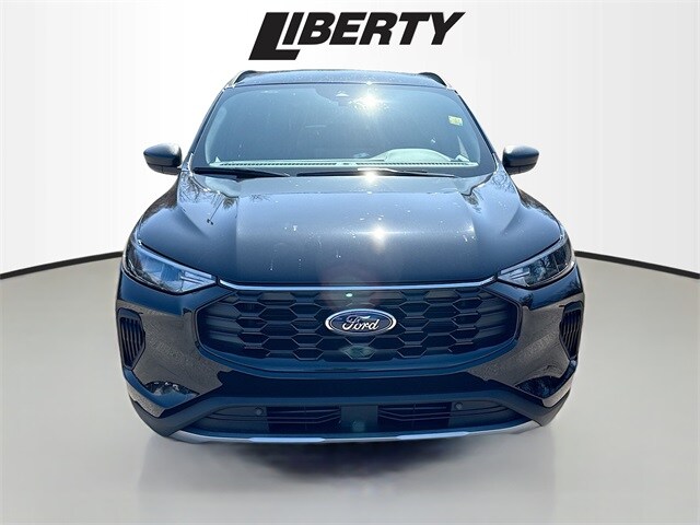 2025 Ford Escape ST-Line photo 2