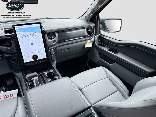 2025 Ford F-150 Lightning Flash - Photo 24