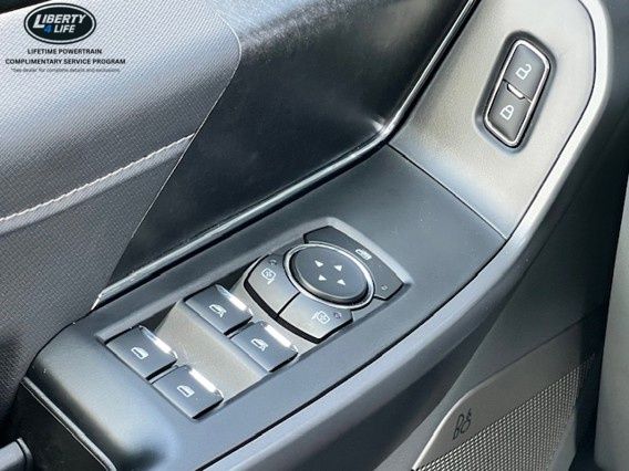 2025 Ford F-150 Lightning Flash - Photo 26