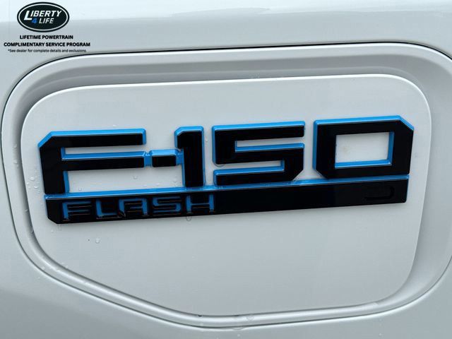 2025 Ford F-150 Lightning Flash - Photo 35