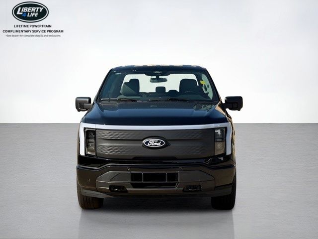 2025 Ford F-150 Lightning Flash - Photo 8