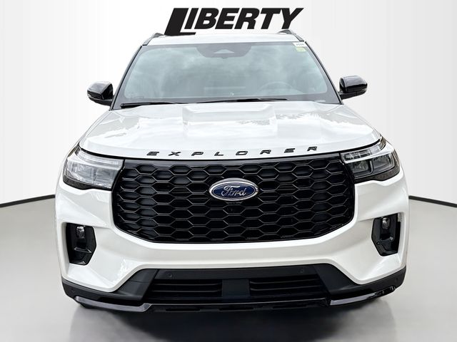 2026 Ford Explorer ST-Line photo 2