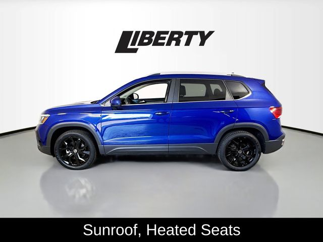 2022 Volkswagen Taos SE photo 4