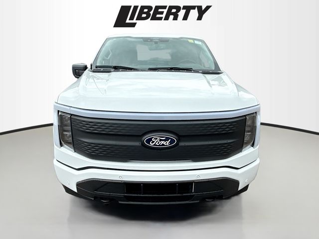 2025 Ford F-150 Lightning photo 2