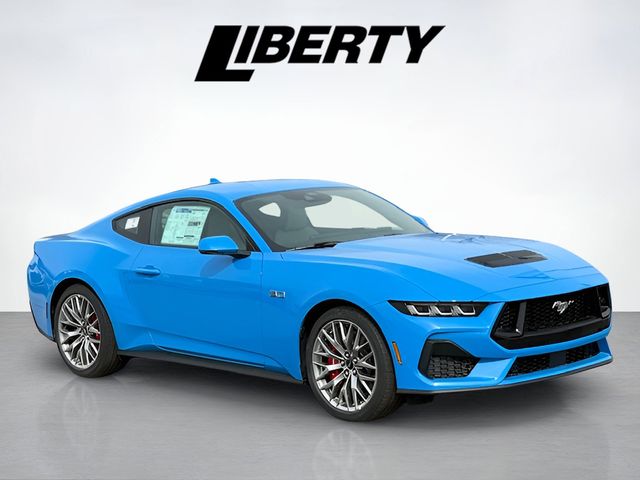2025 Ford Mustang Coupe 