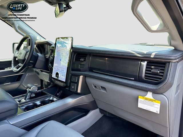 2025 Ford F-150 Lightning Flash - Photo 29