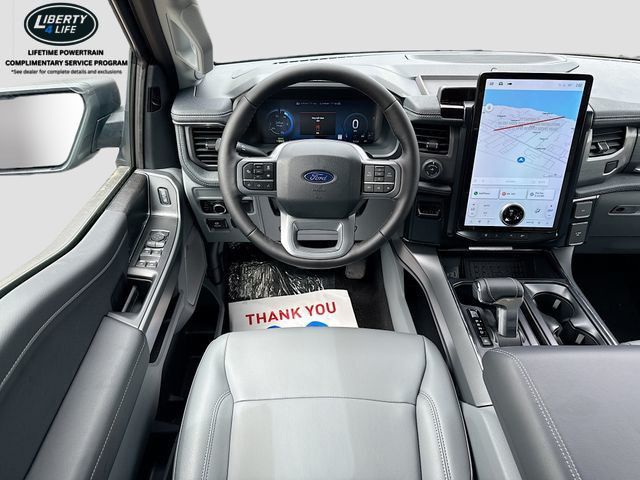 2025 Ford F-150 Lightning Flash - Photo 23