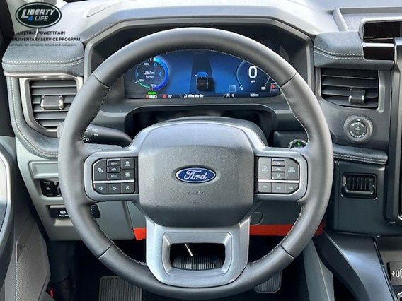 2025 Ford F-150 Lightning Flash - Photo 21