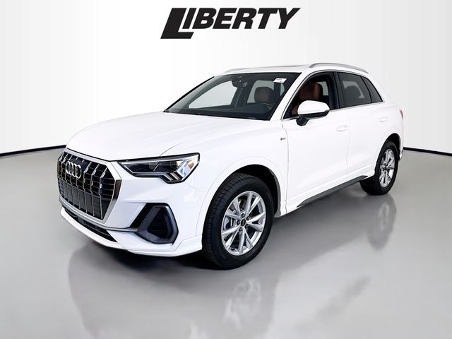 2023 Audi Q3 S line Premium Plus photo 3