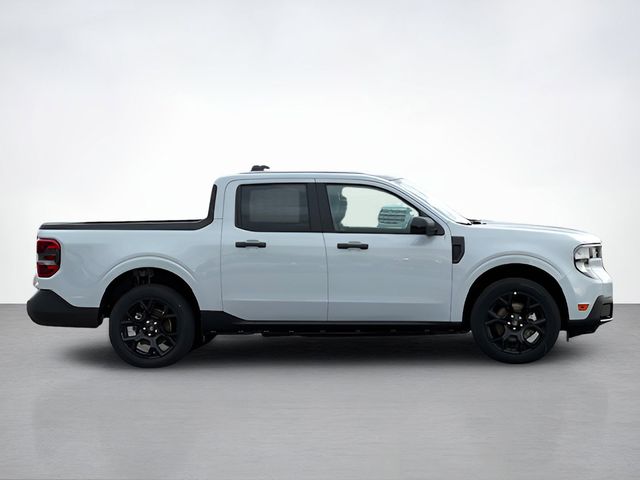 2025 Ford Maverick XLT photo 2