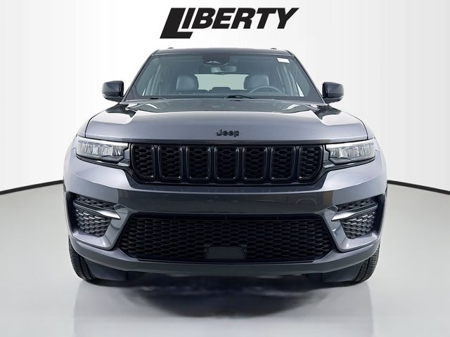 Used 2023 Jeep Grand Cherokee Altitude with VIN 1C4RJHAG8P8851618 for sale in Vermilion, OH