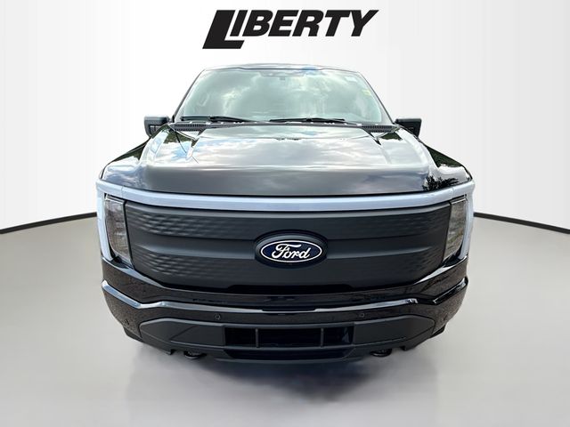 2025 Ford F-150 Lightning photo 2