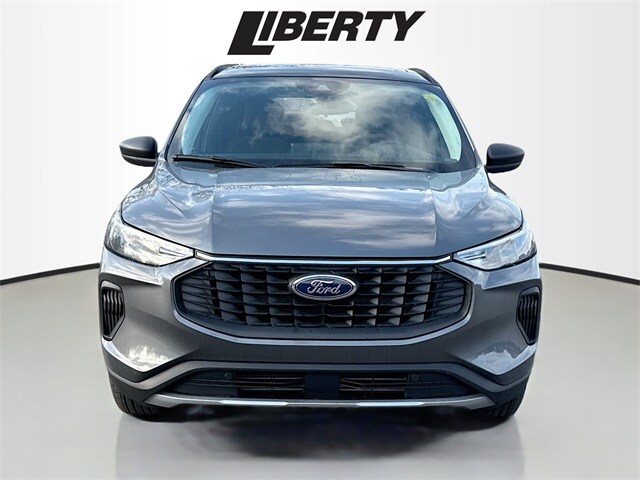 2025 Ford Escape Active photo 2