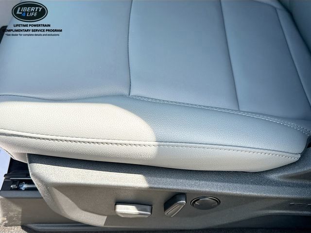 2025 Ford F-150 Lightning Flash - Photo 20