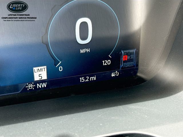 2025 Ford F-150 Lightning Flash - Photo 12