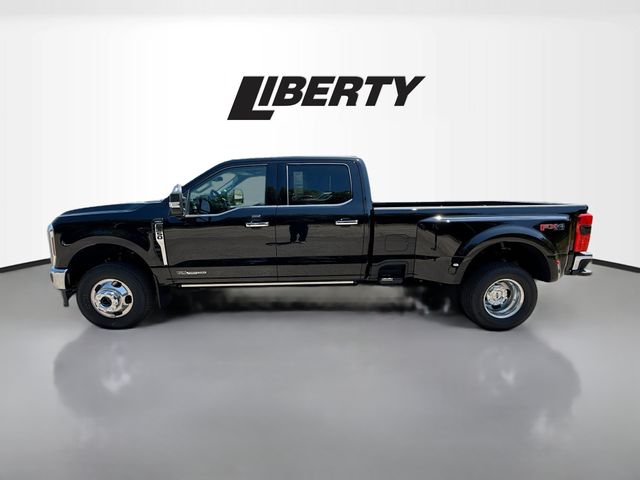 2025 Ford F-350 photo 4