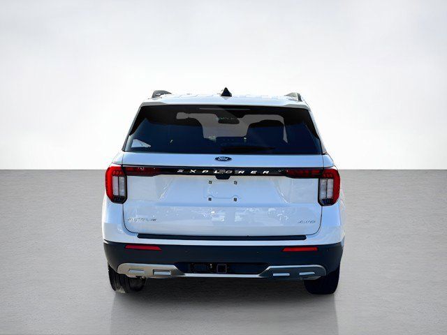 2025 Ford Explorer photo 3