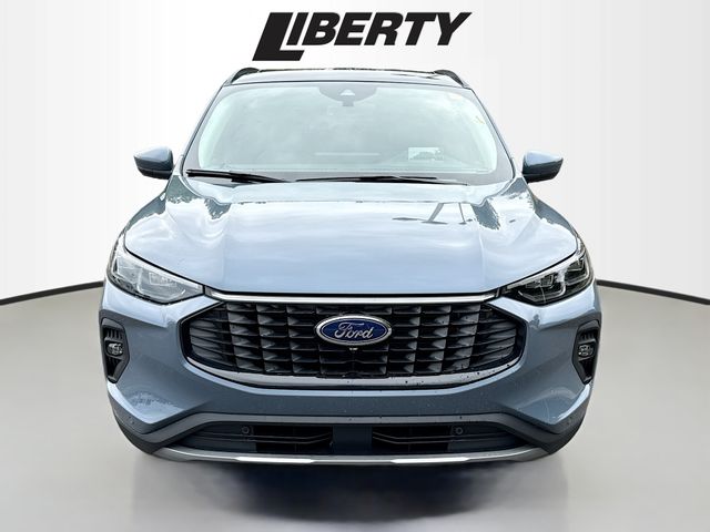2025 Ford Escape Hybrid Platinum photo 2