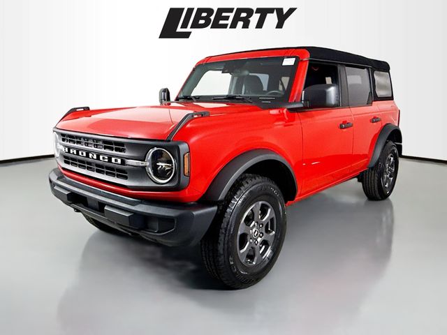 2023 Ford Bronco Base photo 3