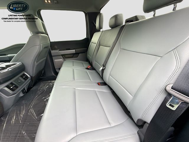 2025 Ford F-150 Lightning Flash - Photo 25