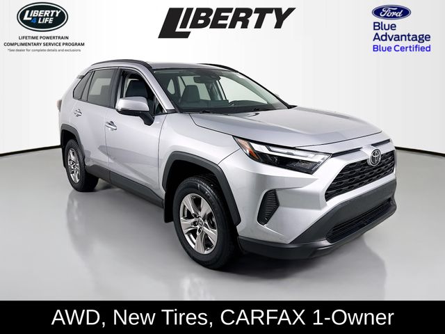 2022 Toyota RAV4 XLE's photo