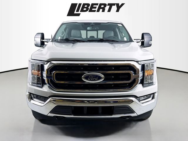 2023 Ford F-150 XLT photo 2