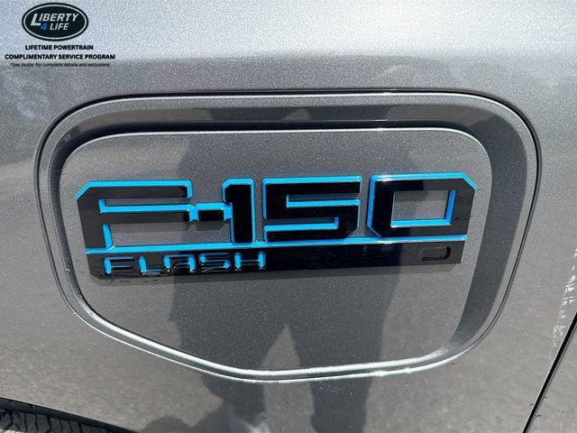 2025 Ford F-150 Lightning Flash - Photo 35