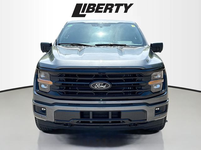 2025 Ford F-150 XLT photo 2