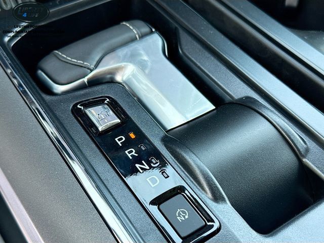 2025 Ford F-150 Lightning Flash - Photo 36