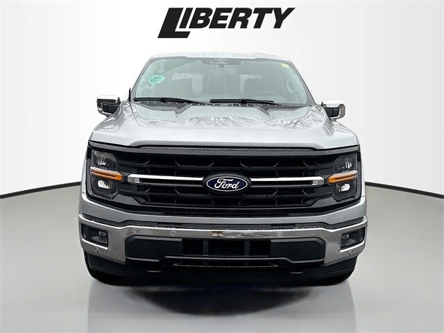 2025 Ford F-150 XLT photo 2