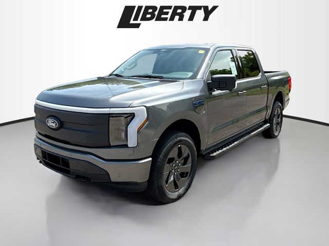 2025 Ford F-150 Lightning photo 3