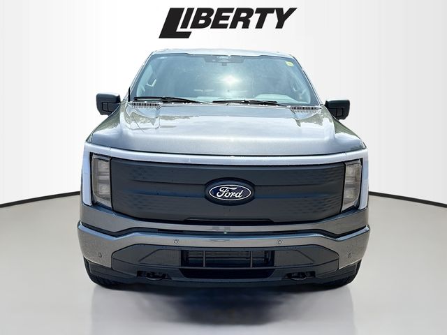 2025 Ford F-150 Lightning photo 2