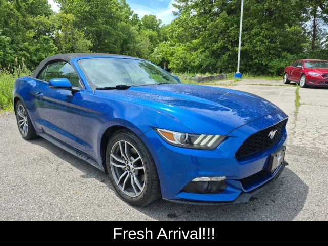 2017 Ford Mustang EcoBoost Convertible Premium's photo