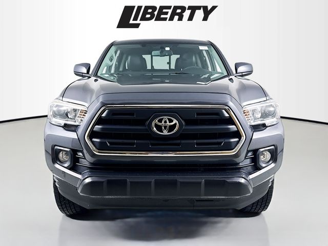2017 Toyota Tacoma SR5 photo 2
