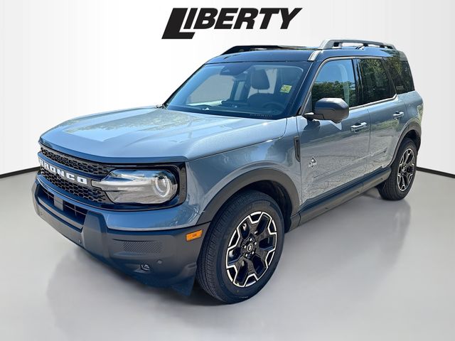 2025 Ford Bronco Sport Outer Banks photo 3