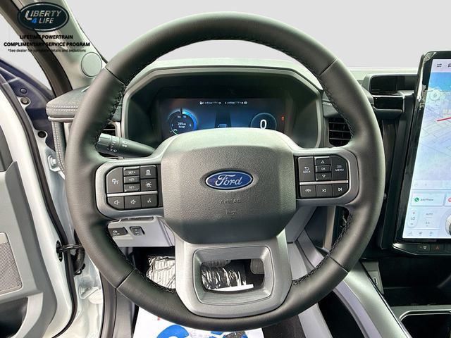 2025 Ford F-150 Lightning Flash - Photo 11