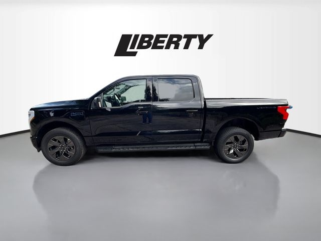 2025 Ford F-150 Lightning photo 4