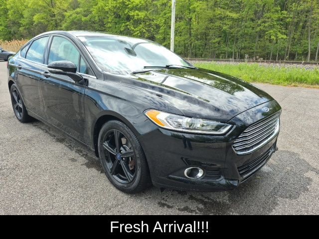 2016 Ford Fusion SE FWD's photo