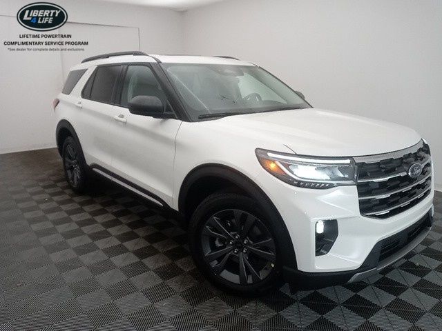 2025 Ford Explorer Active's photo